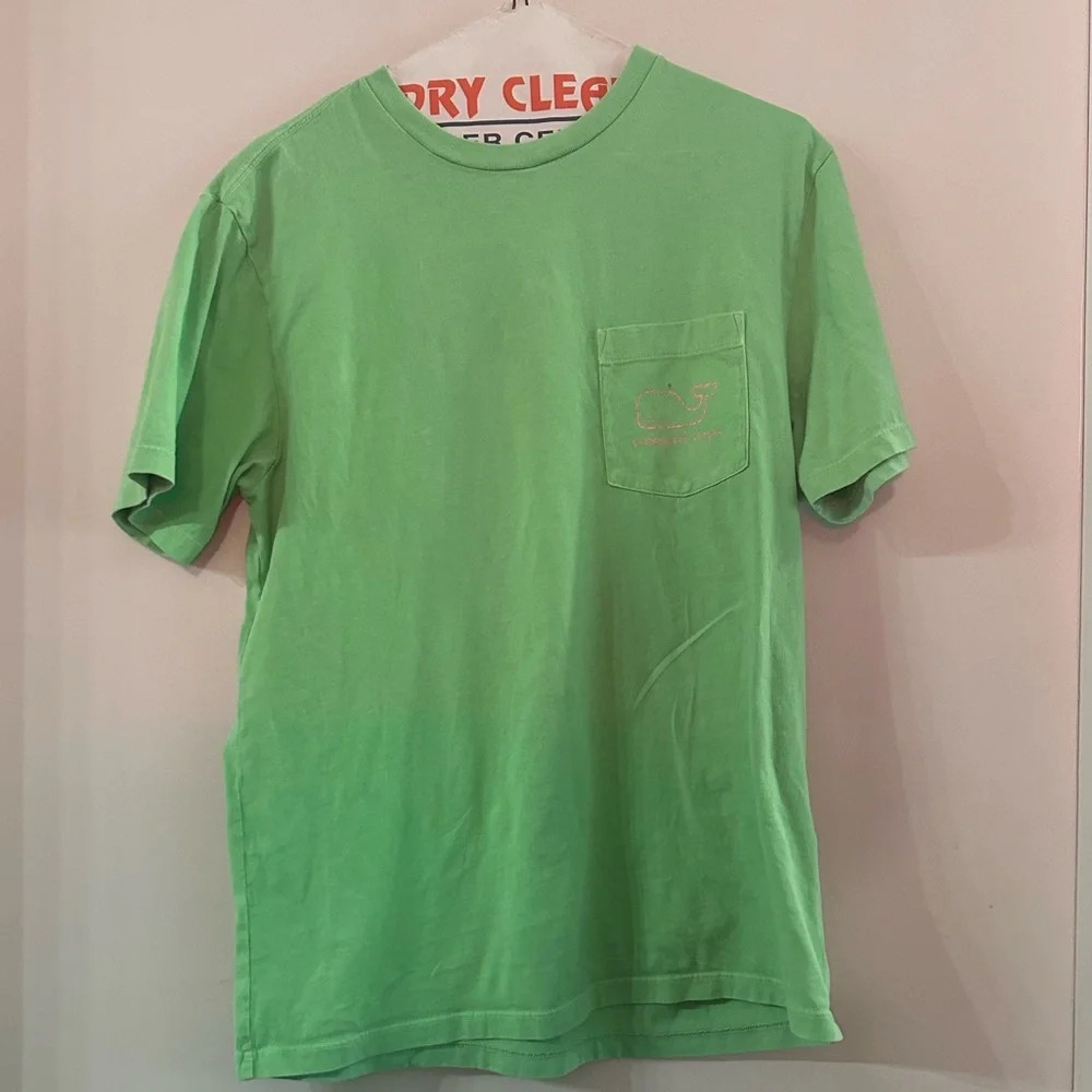 Men Vineyard Vines Small Whale Shirt - Green